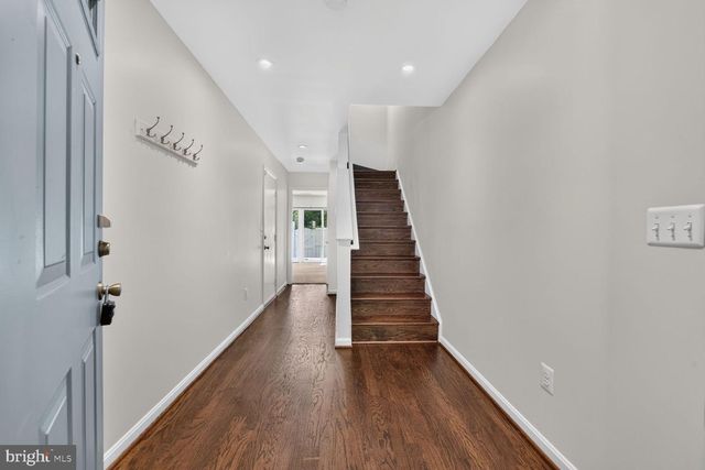 12054 EDGEMERE CIR, Reston, VA 20190