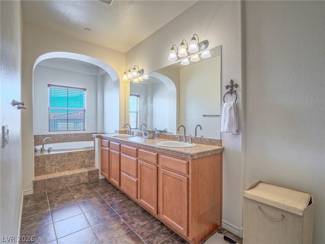 1033 Via Panfilo Avenue, Henderson, NV 89011