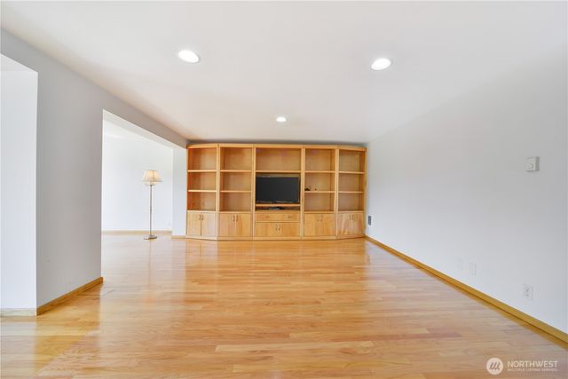 2605 S 304th Street, Federal Way, WA 98003