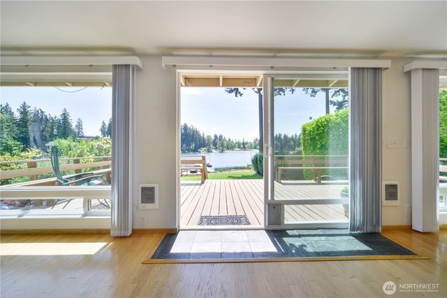 2605 S 304th Street, Federal Way, WA 98003