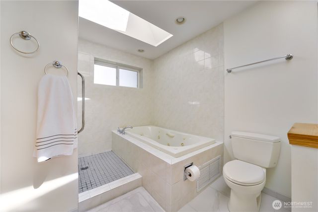 2605 S 304th Street, Federal Way, WA 98003