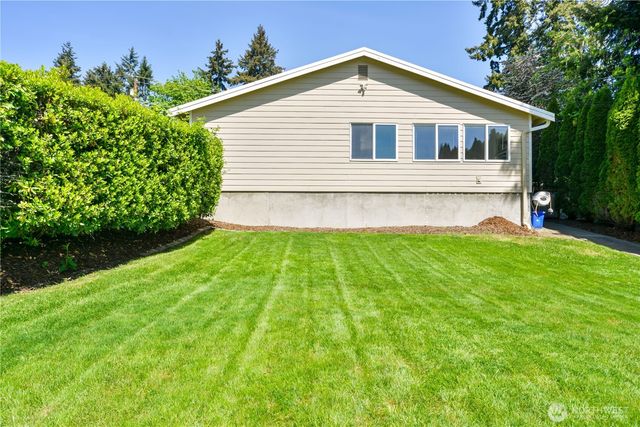 2605 S 304th Street, Federal Way, WA 98003