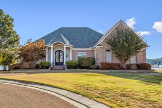 4024 LIGHTHOUSE CV, Lakeland, TN 38002