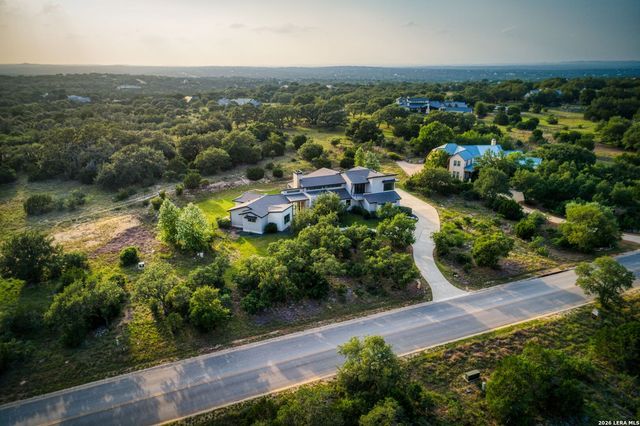 211 Clubs Dr, Boerne, TX 78006