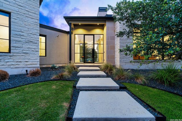 211 Clubs Dr, Boerne, TX 78006