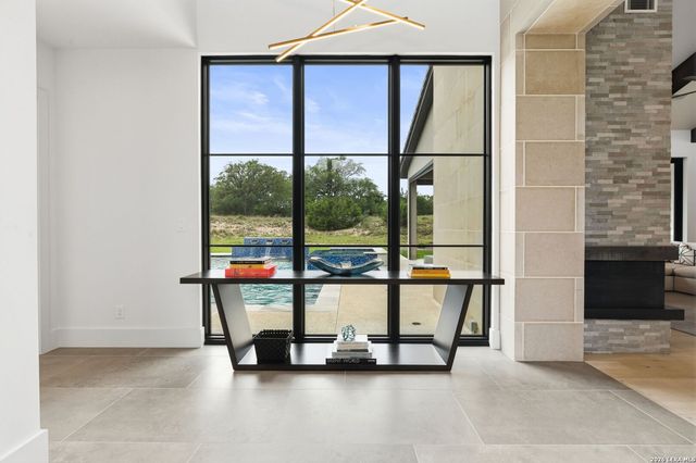 211 Clubs Dr, Boerne, TX 78006