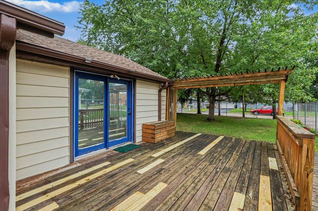 231 Longfellow Street NE, Fridley, MN 55432