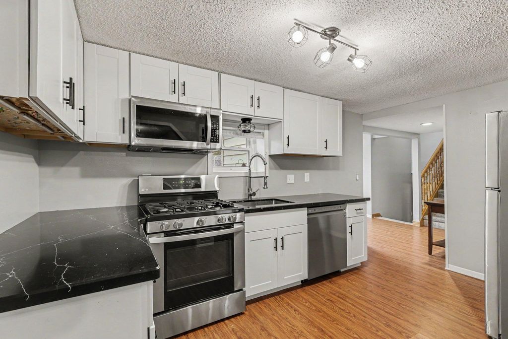 231 Longfellow Street NE, Fridley, MN 55432 — photo 5