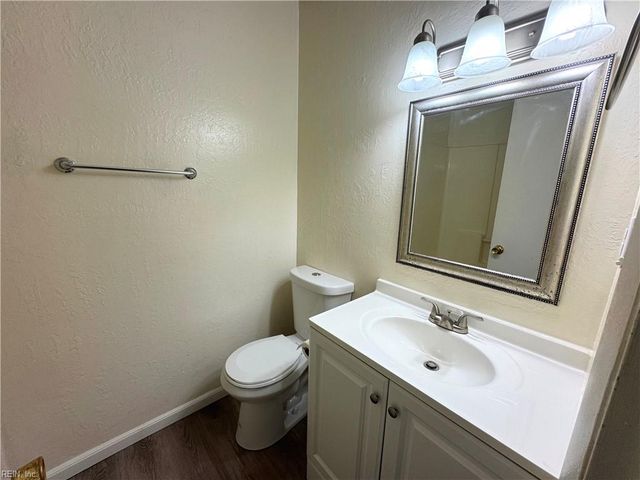 3836 Clearwood CT, Virginia Beach, VA 23453