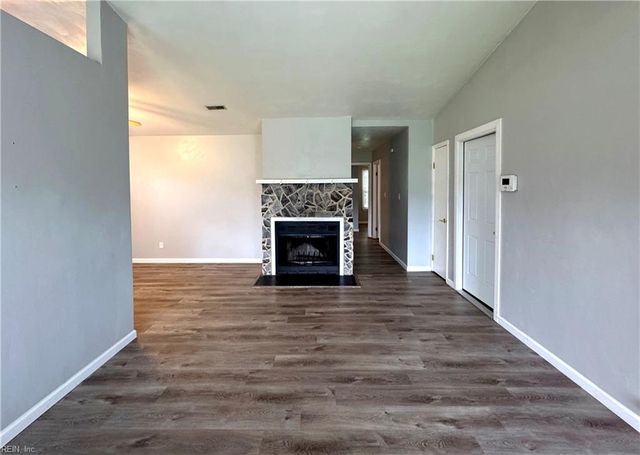 3836 Clearwood CT, Virginia Beach, VA 23453