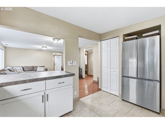 1026 PROSPECT St, Oregon City, OR 97045