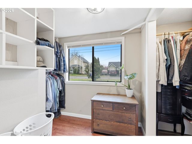 1026 PROSPECT St, Oregon City, OR 97045