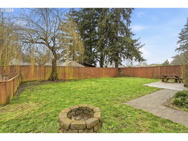 1026 PROSPECT St, Oregon City, OR 97045