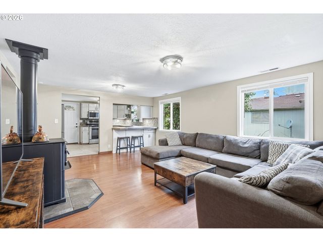 1026 PROSPECT St, Oregon City, OR 97045