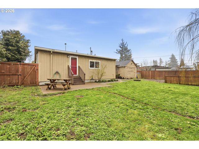 1026 PROSPECT St, Oregon City, OR 97045