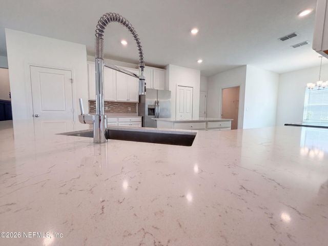 7233 CALAMINT Avenue, Jacksonville, FL 32219