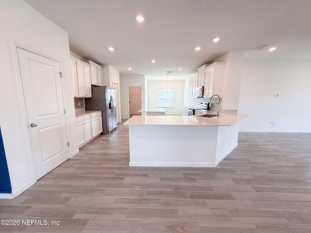 7233 CALAMINT Avenue, Jacksonville, FL 32219