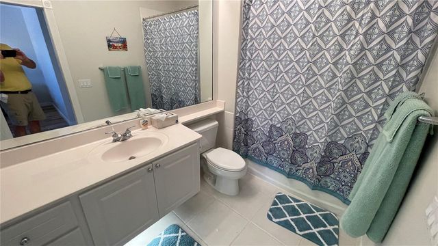 7677 BERGAMO AVENUE, Sarasota, FL 34238