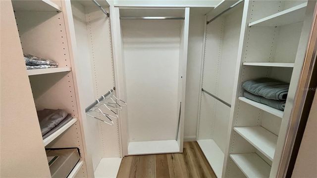 7677 BERGAMO AVENUE, Sarasota, FL 34238