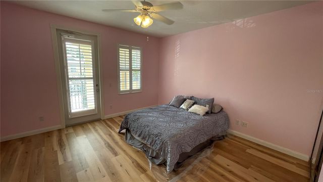 7677 BERGAMO AVENUE, Sarasota, FL 34238