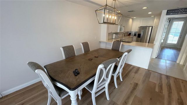 7677 BERGAMO AVENUE, Sarasota, FL 34238