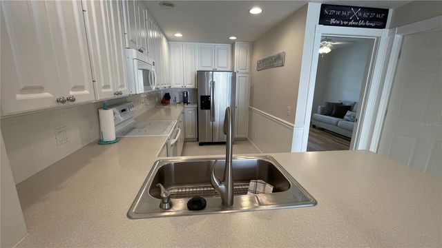 7677 BERGAMO AVENUE, Sarasota, FL 34238