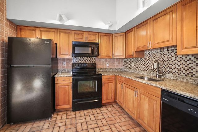 10049 88TH WAY, Seminole, FL 33777