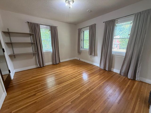 2010 Main STREET, La Crosse, WI 54601