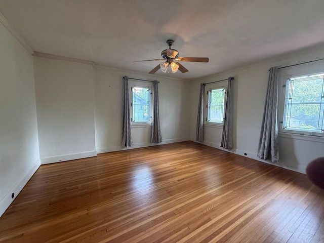 2010 Main STREET, La Crosse, WI 54601