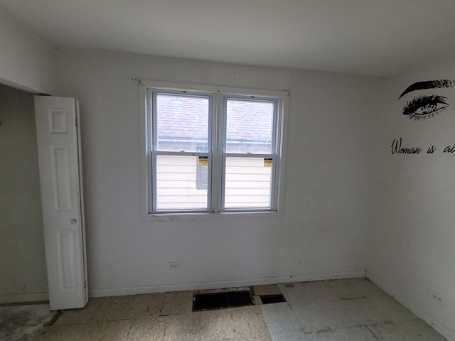 303 W 153rd Place, Calumet City, IL 60409