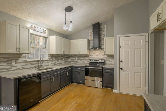 2060 Bedford Court, Lithonia, GA 30058