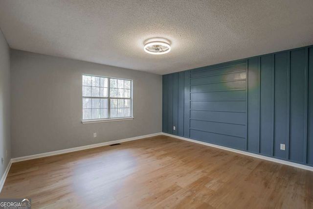 2060 Bedford Court, Lithonia, GA 30058