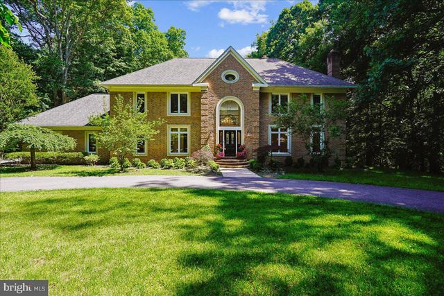 9455 NEWBRIDGE DR, Potomac, MD 20854