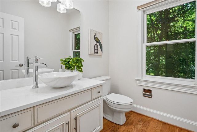 9455 NEWBRIDGE DR, Potomac, MD 20854