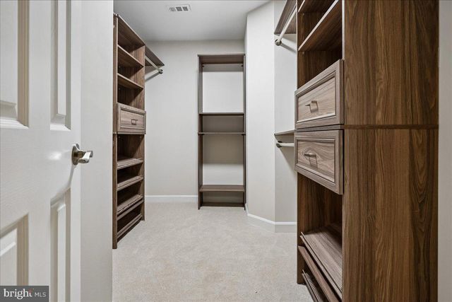 9455 NEWBRIDGE DR, Potomac, MD 20854