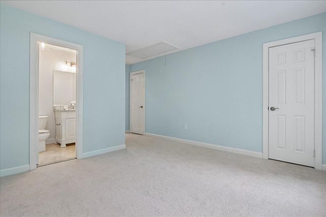 9455 NEWBRIDGE DR, Potomac, MD 20854