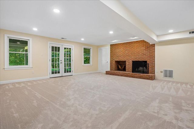 9455 NEWBRIDGE DR, Potomac, MD 20854