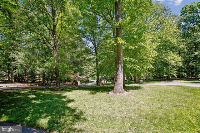 9455 NEWBRIDGE DR, Potomac, MD 20854