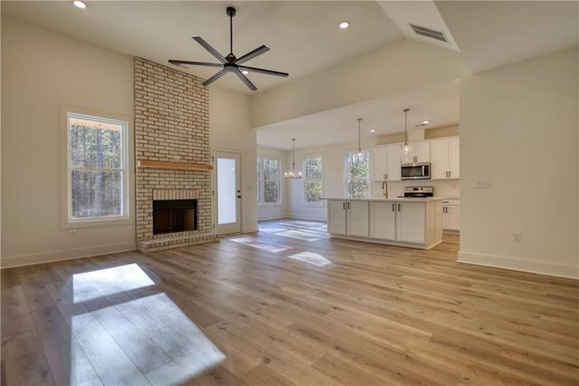 184 Loyd Road, Mansfield, GA 30055