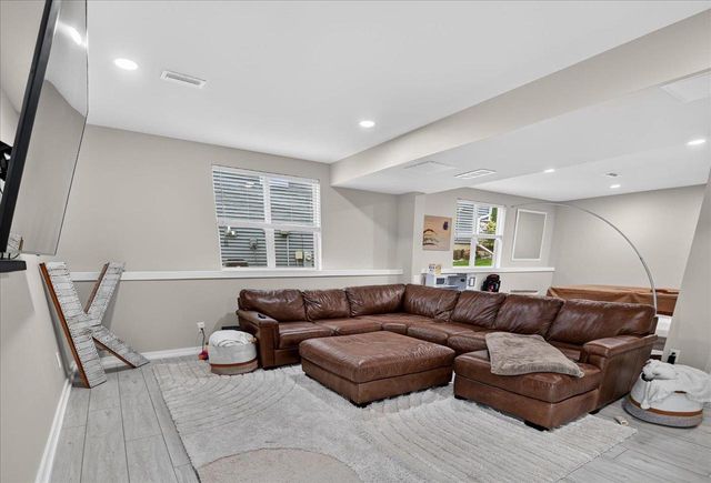 10114 Watts Road, Verona, WI 53593