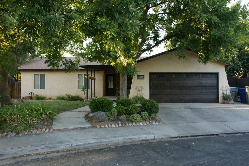 1373 Fairmont Avenue, Clovis, CA 93612