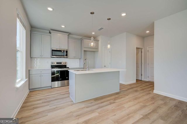 37 Cedar Drive, Fairburn, GA 30213