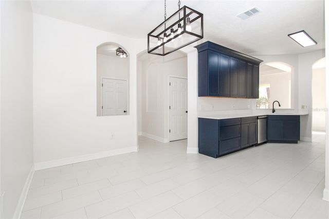 6407 ROSEFINCH COURT 104, Lakewood Ranch, FL 34202