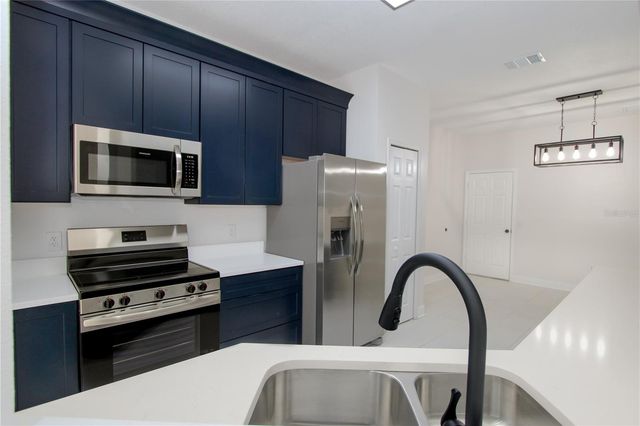 6407 ROSEFINCH COURT 104, Lakewood Ranch, FL 34202