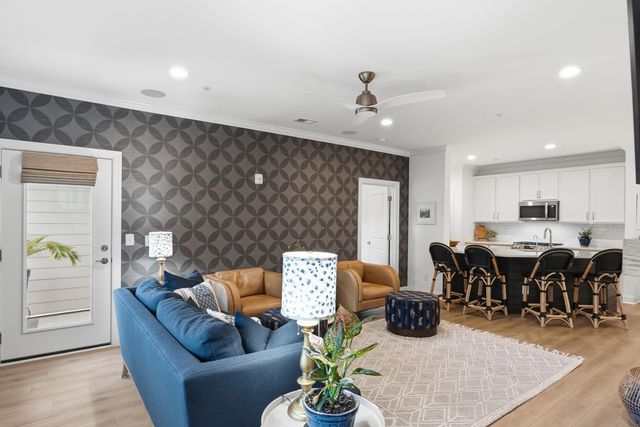 410 Carolina Cherry Court Unit 203, Charleston, SC 29414
