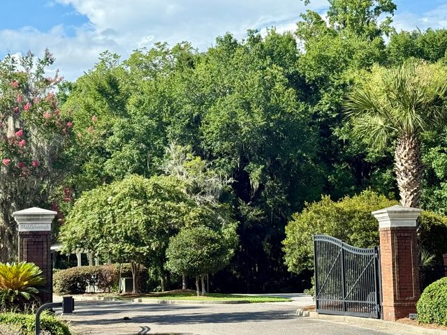 410 Carolina Cherry Court Unit 203, Charleston, SC 29414
