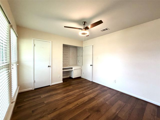 5700 Stage Line Drive, Arlington, TX 76017