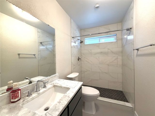 5700 Stage Line Drive, Arlington, TX 76017
