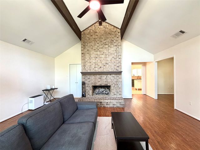 5700 Stage Line Drive, Arlington, TX 76017