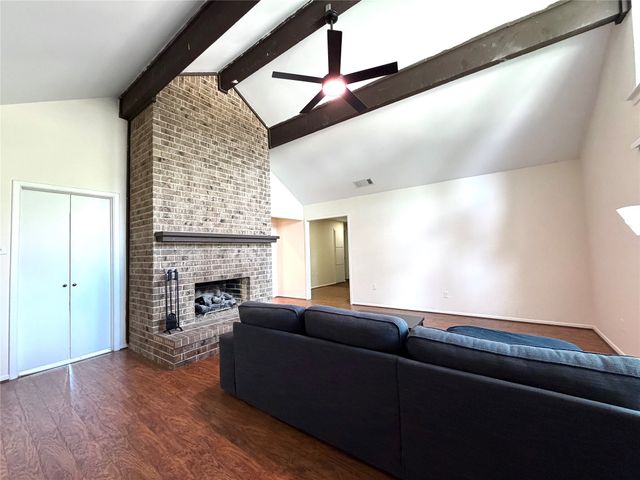 5700 Stage Line Drive, Arlington, TX 76017